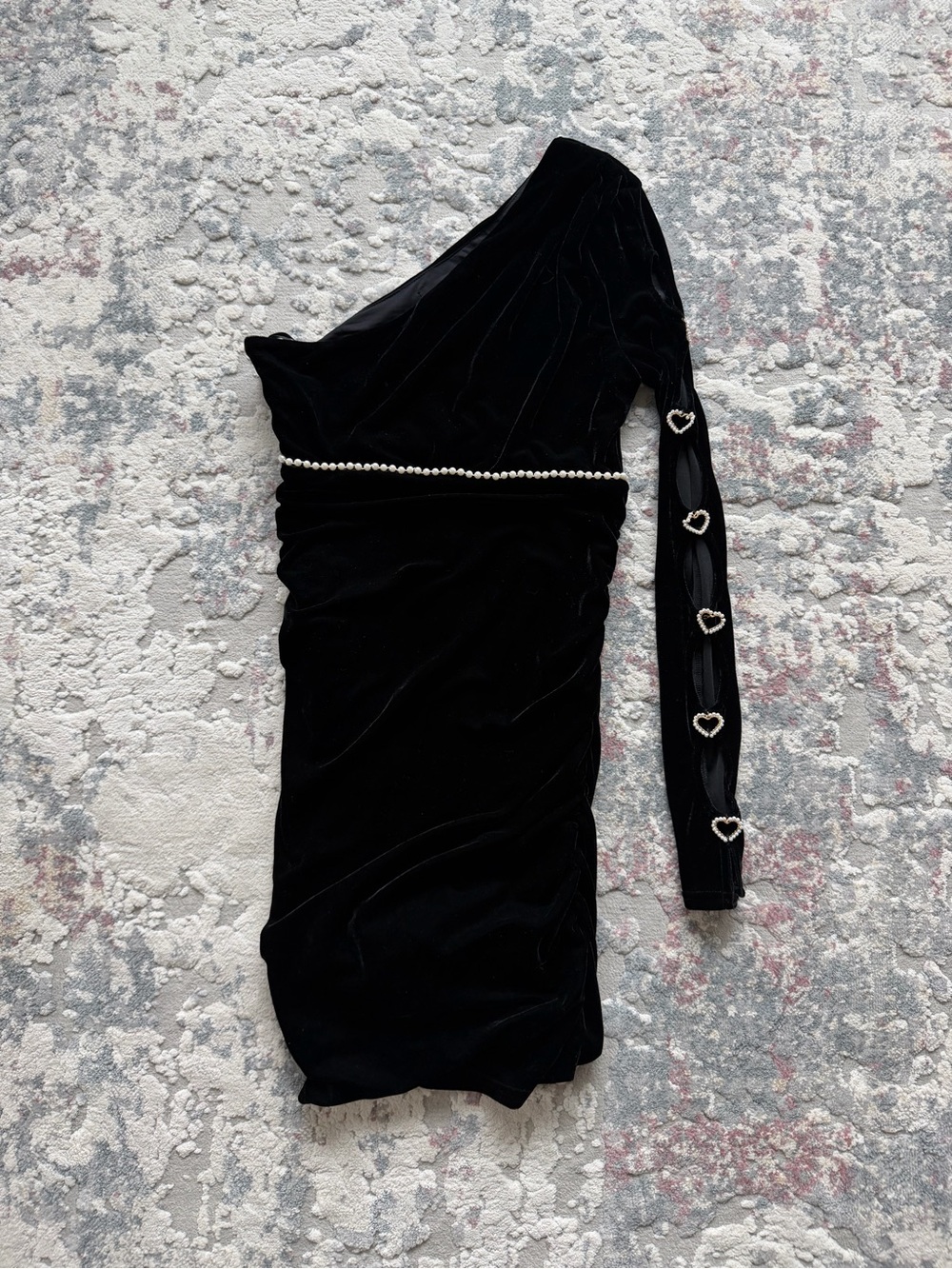 MAJORELLE One-Shoulder Black Velvet Dress with Pearl Waist and Heart Accents
